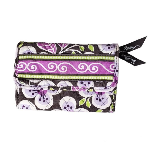 🏆104 Vera Bradley Retired Pattern Plum Petals Tri-Fold Wallet - Picture 1 of 9